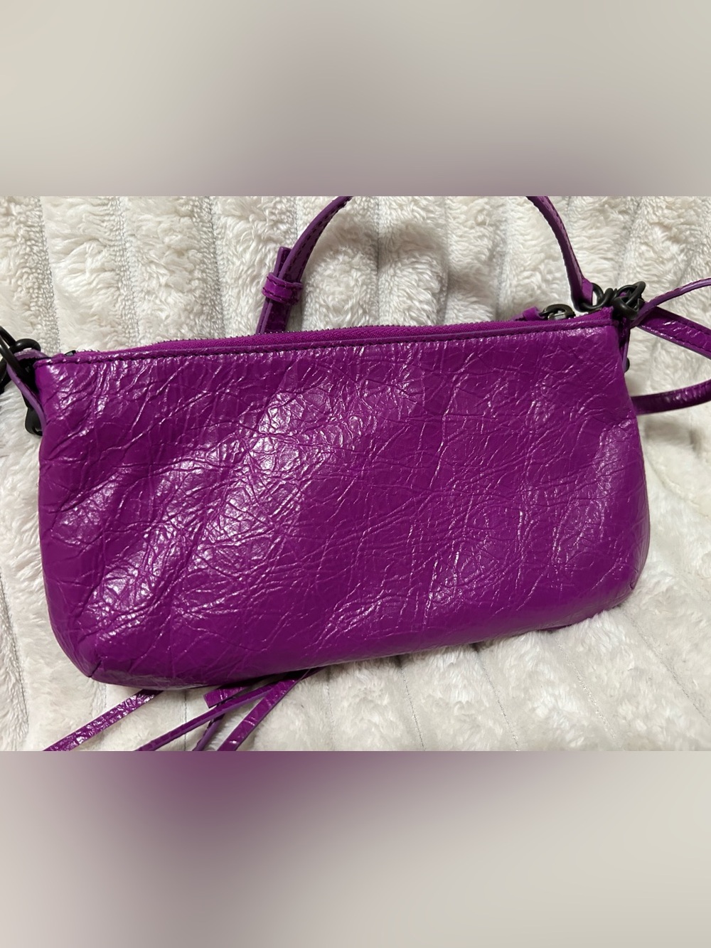 Authentic Balenciaga Bright Fuchsia (Azalee) Le City Pouch on Strap - Picture 4 of 10